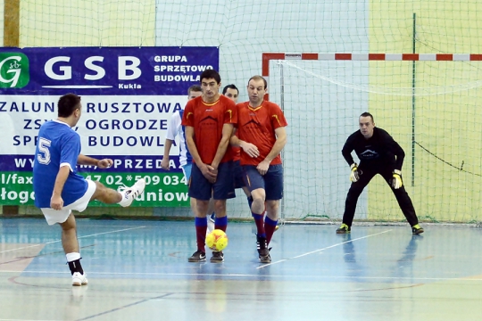 24.11.2013 II Liga Nadodrze - Dom-Bud